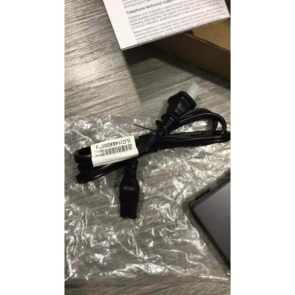 Lenovo ThinkPad‎ 65W Slim AC Adapter